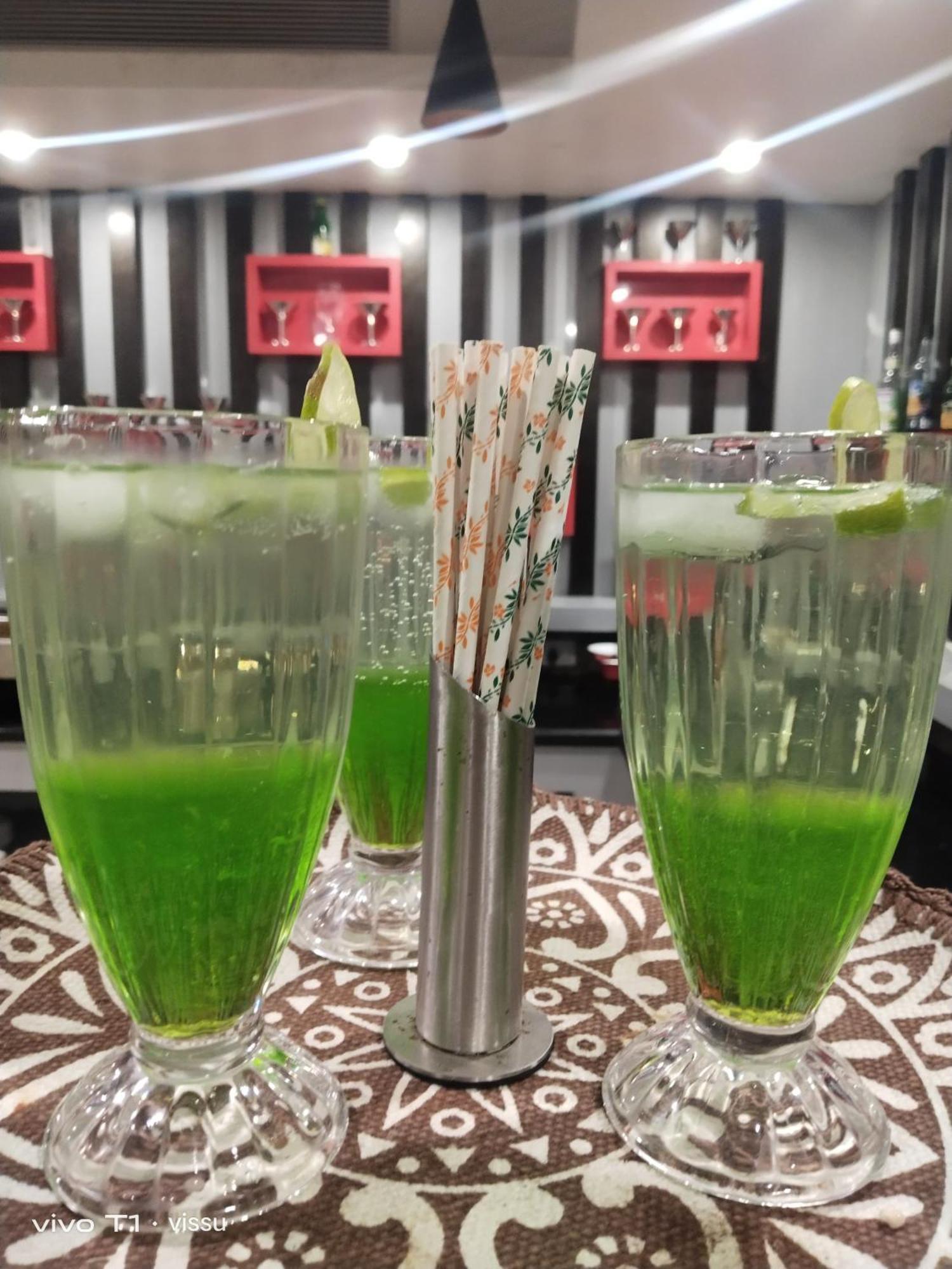 Variety Inn باتنا المظهر الخارجي الصورة