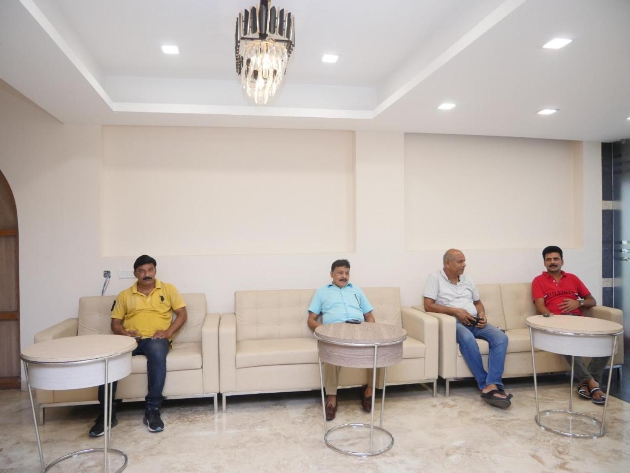 Variety Inn باتنا المظهر الخارجي الصورة