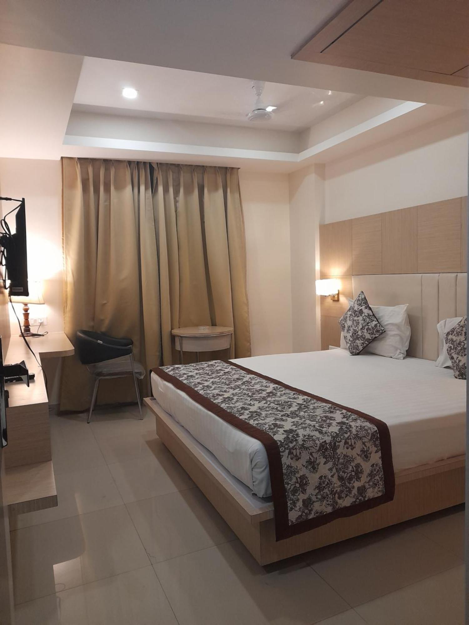 Variety Inn باتنا المظهر الخارجي الصورة